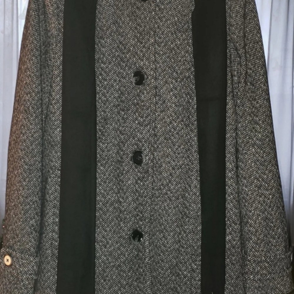 NEW LADIE'S SCARF COAT (L)